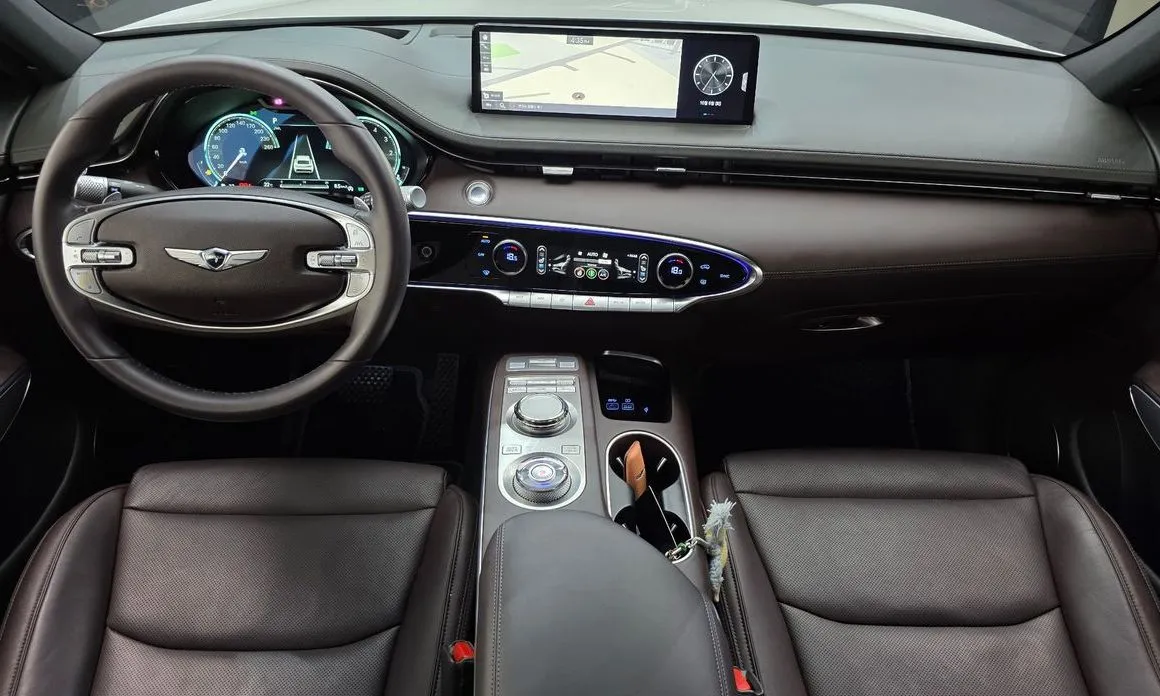 Genesis GV70 — фото 10