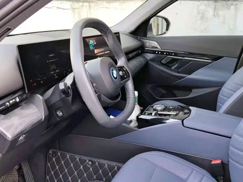 BMW i5 — фото 4