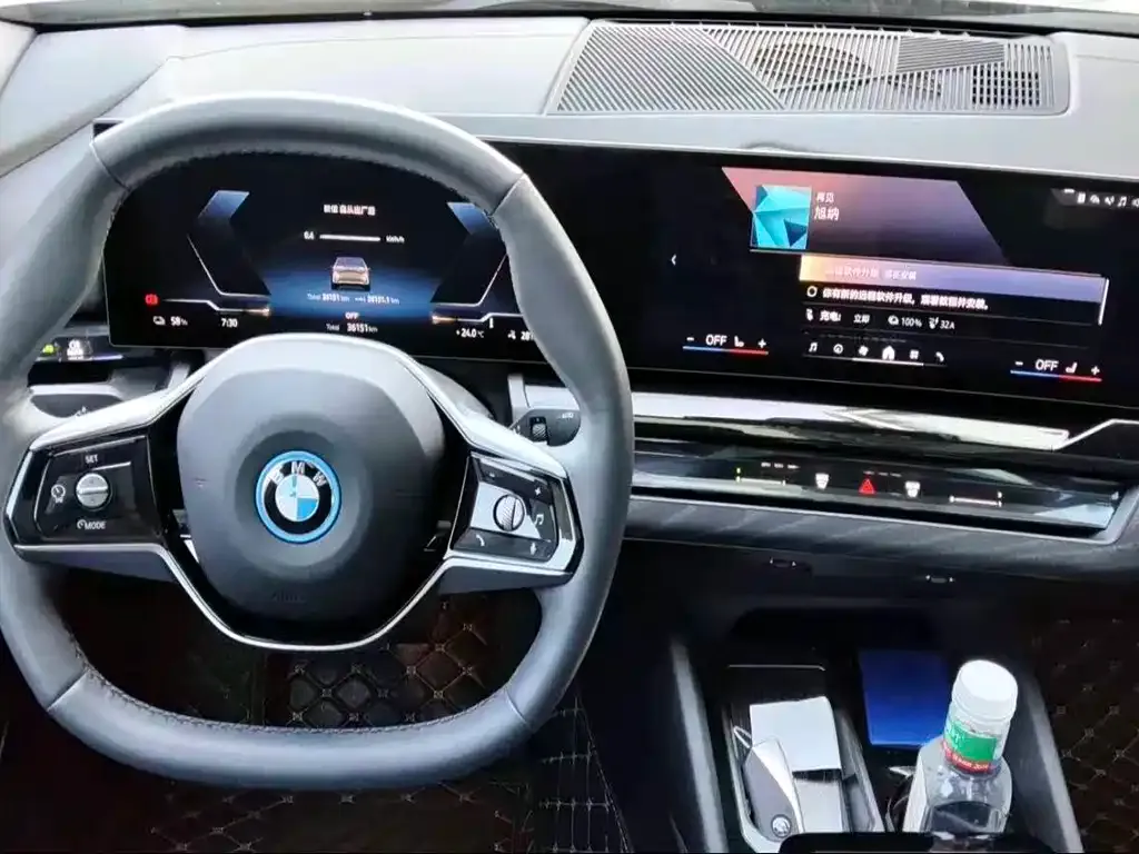 BMW i5 — фото 8