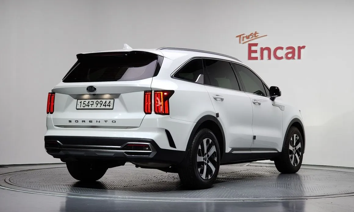 Kia Sorento — фото 4