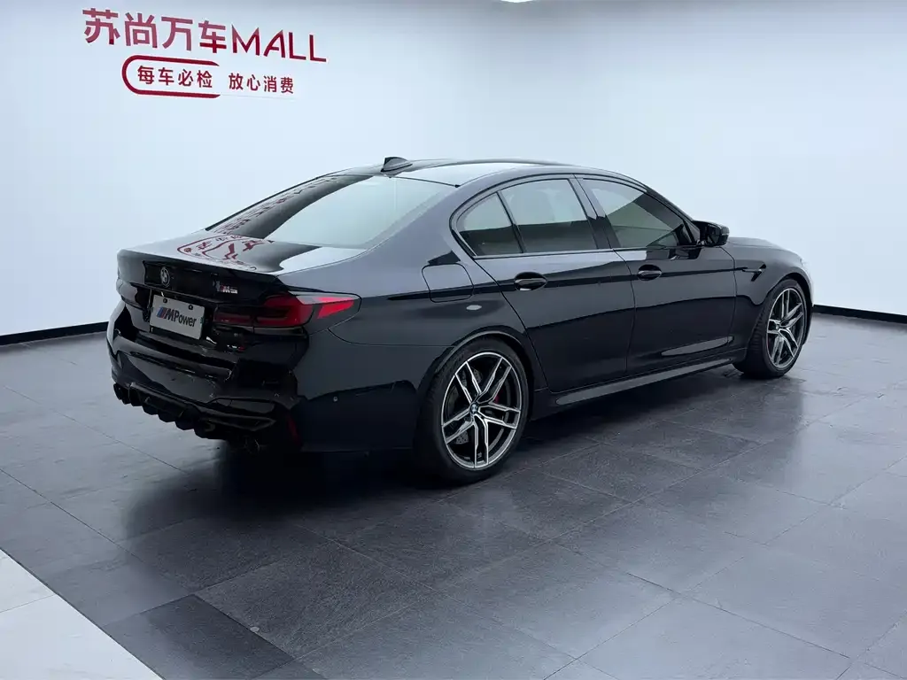 BMW M5 — фото 10