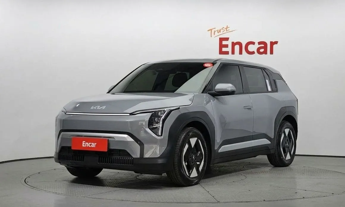 Kia EV3 — фото 1
