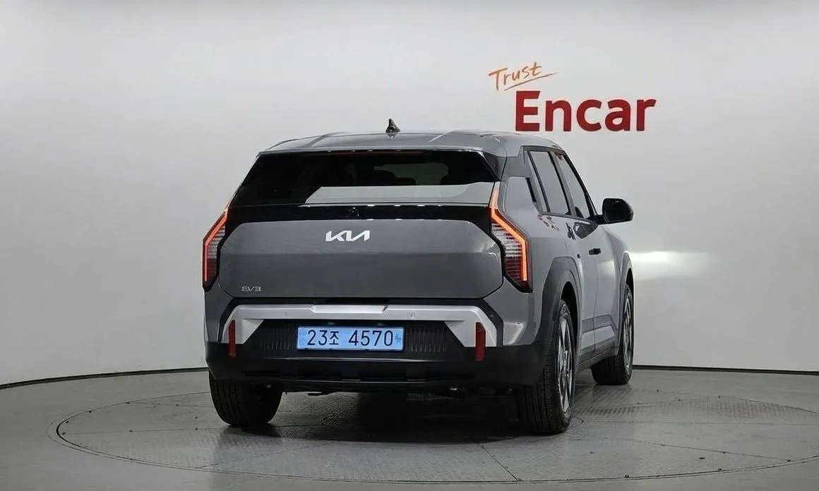 Kia EV3 — фото 10