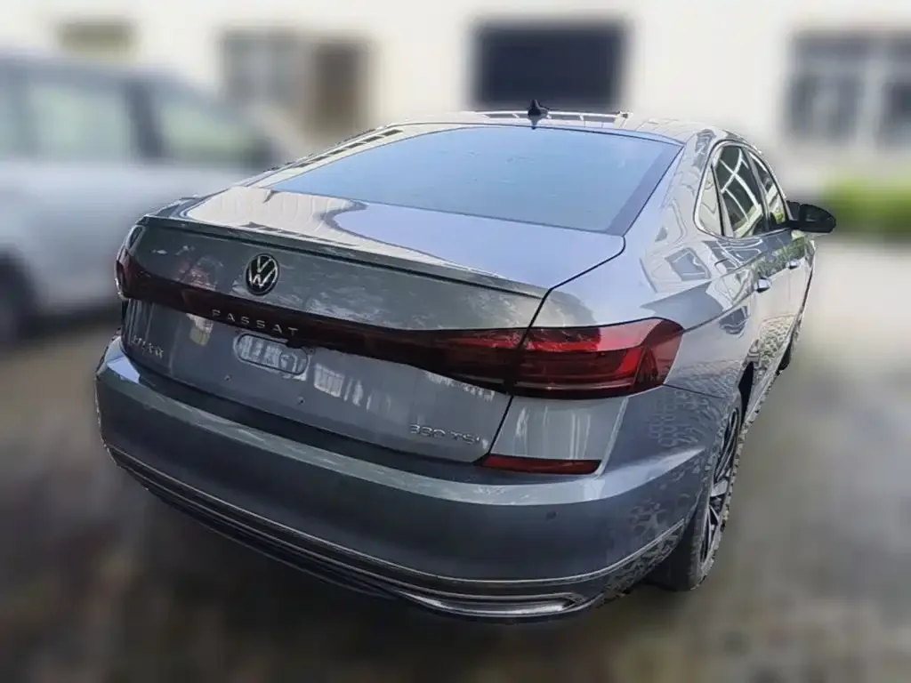 Volkswagen Passat — фото 9
