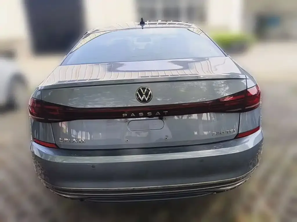 Volkswagen Passat — фото 10