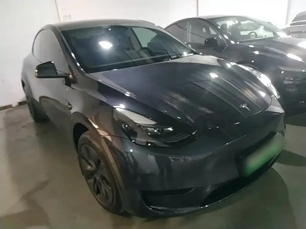 Tesla Model Y — фото 5