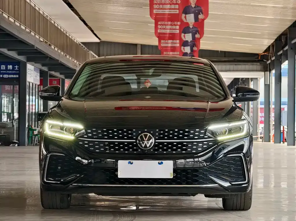 Volkswagen Passat — фото 9