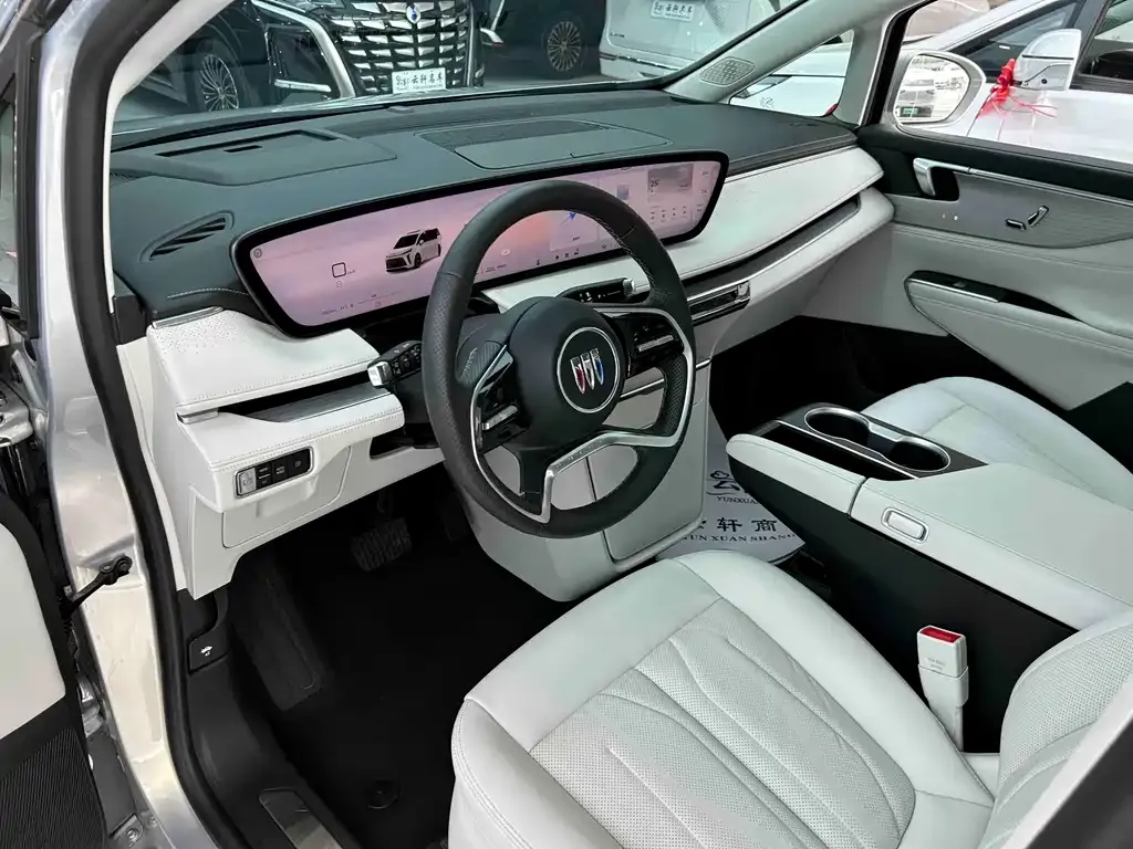 Buick GL8 Hybrid — фото 3