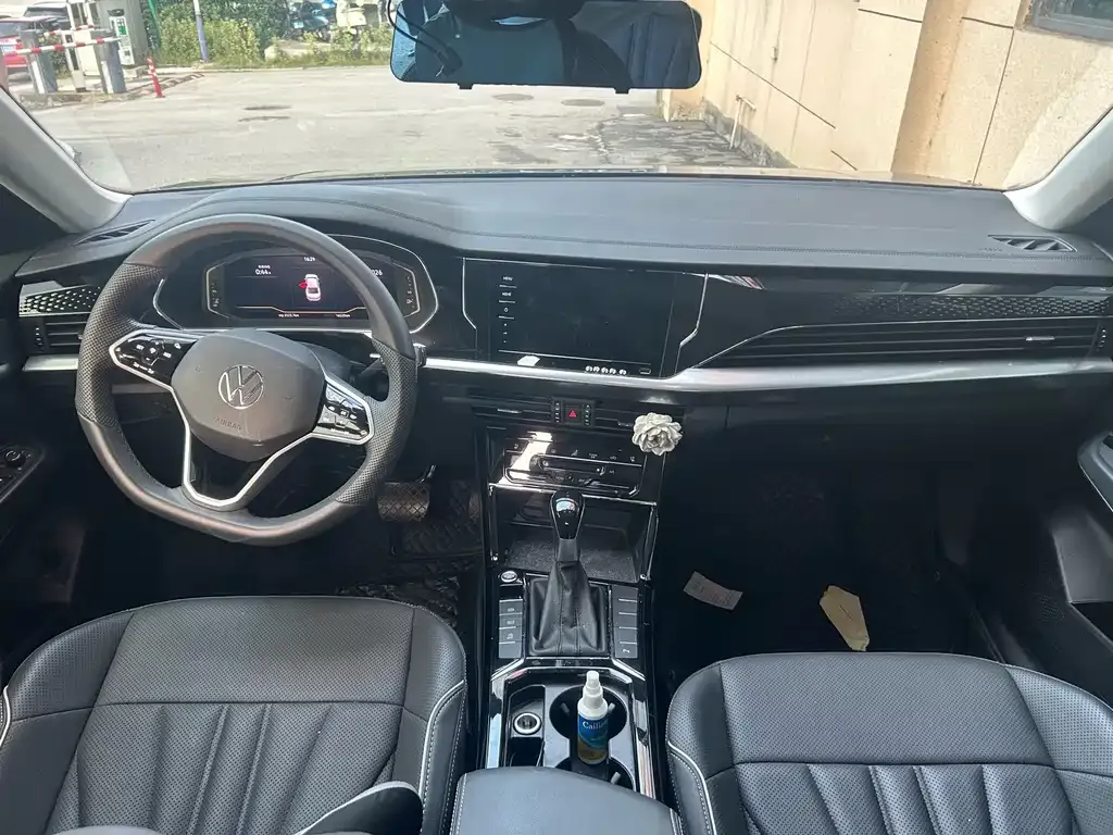 Volkswagen Passat — фото 5