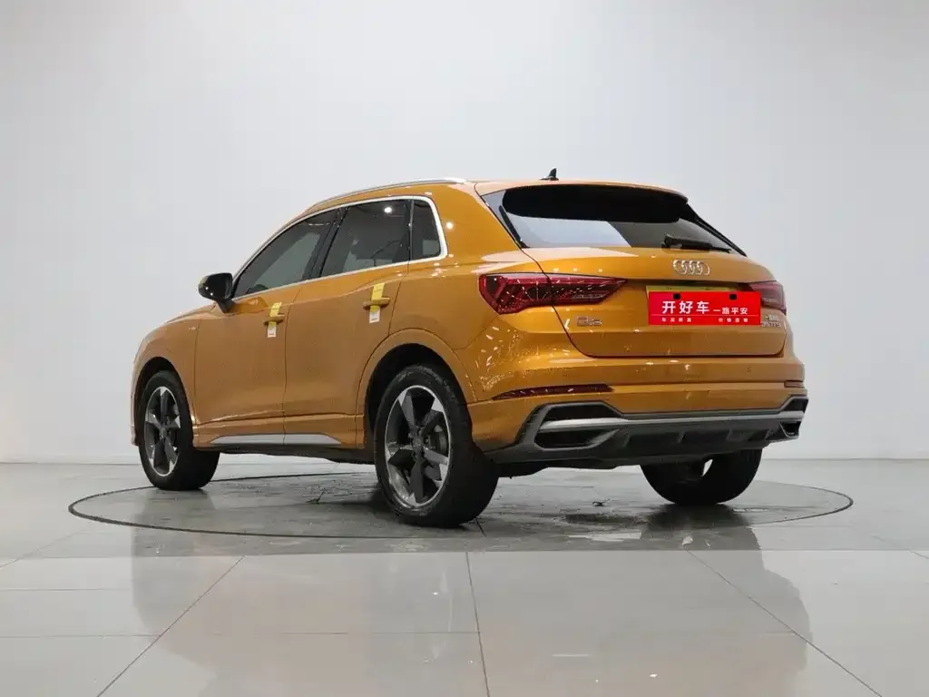 Audi Q3 — фото 5