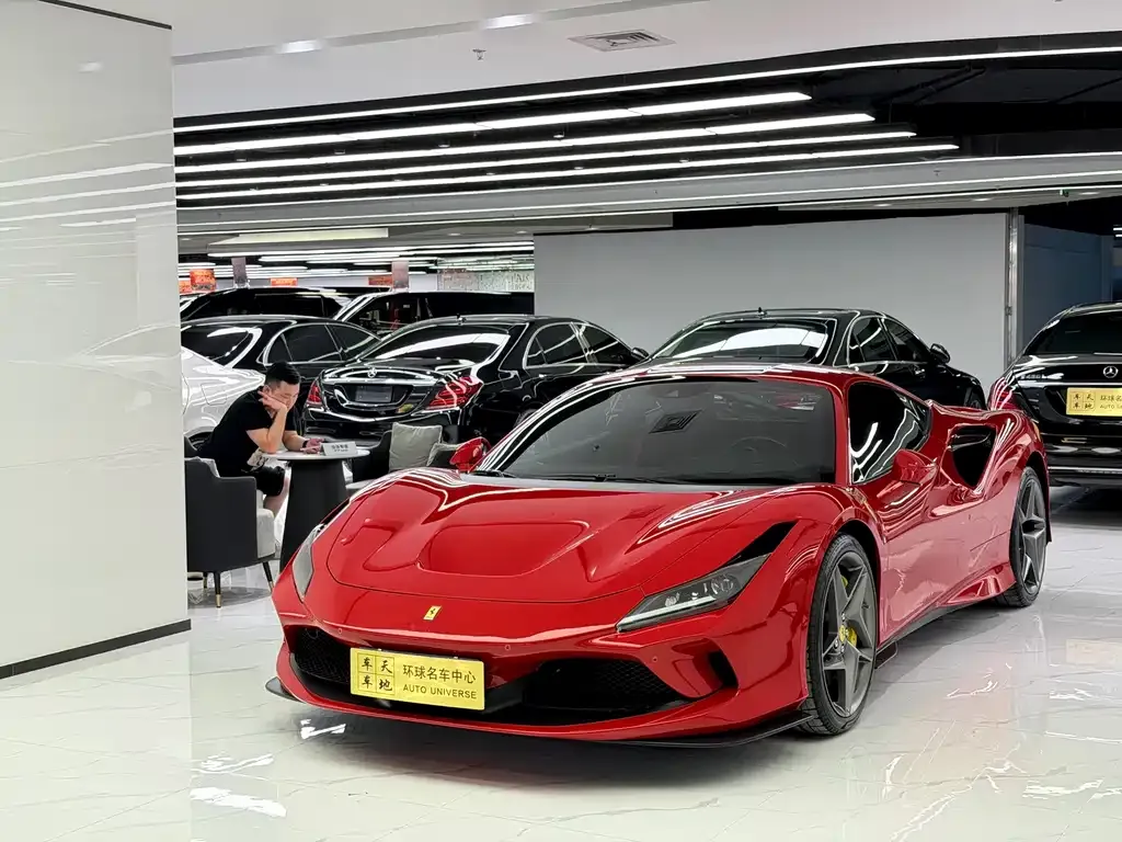 Ferrari F8 — фото 1