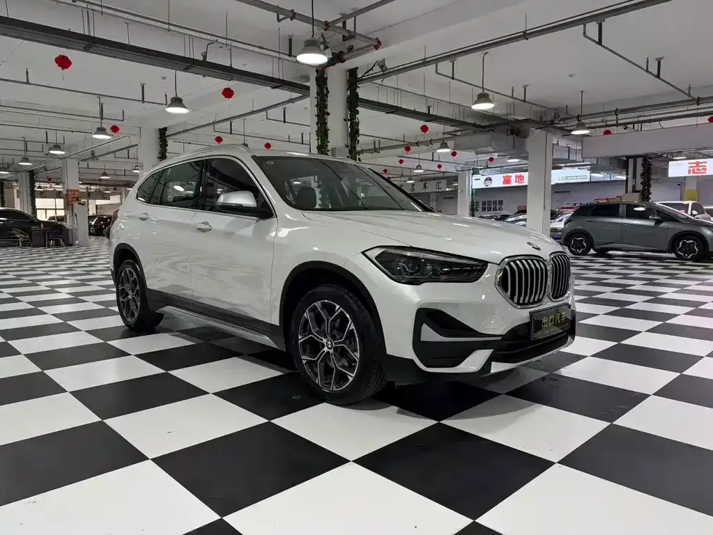 BMW X1 — фото 7