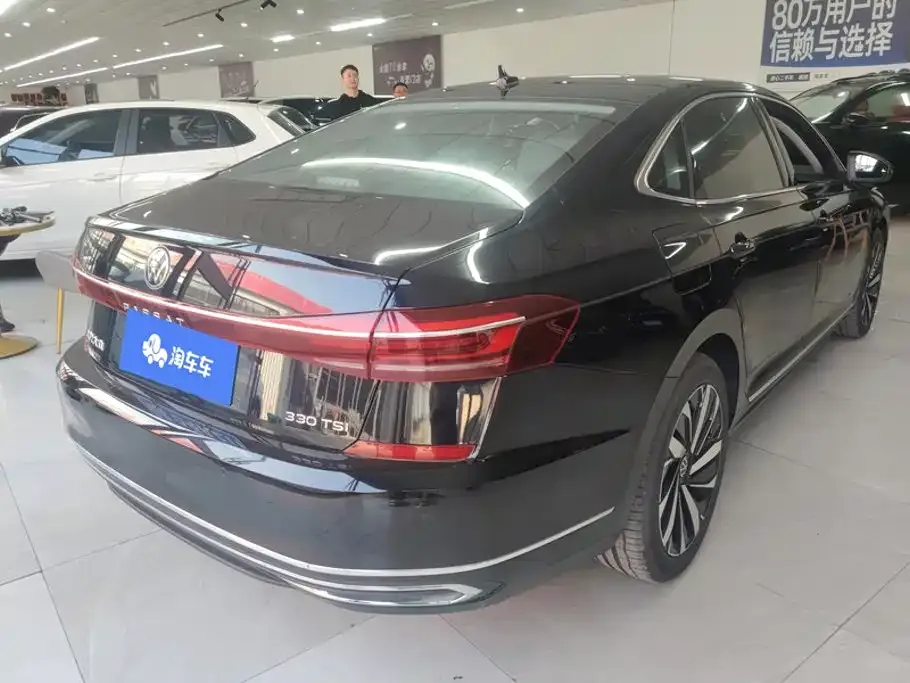 Volkswagen Passat — фото 5