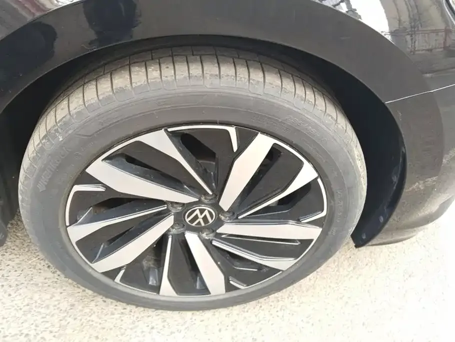 Volkswagen Passat — фото 2
