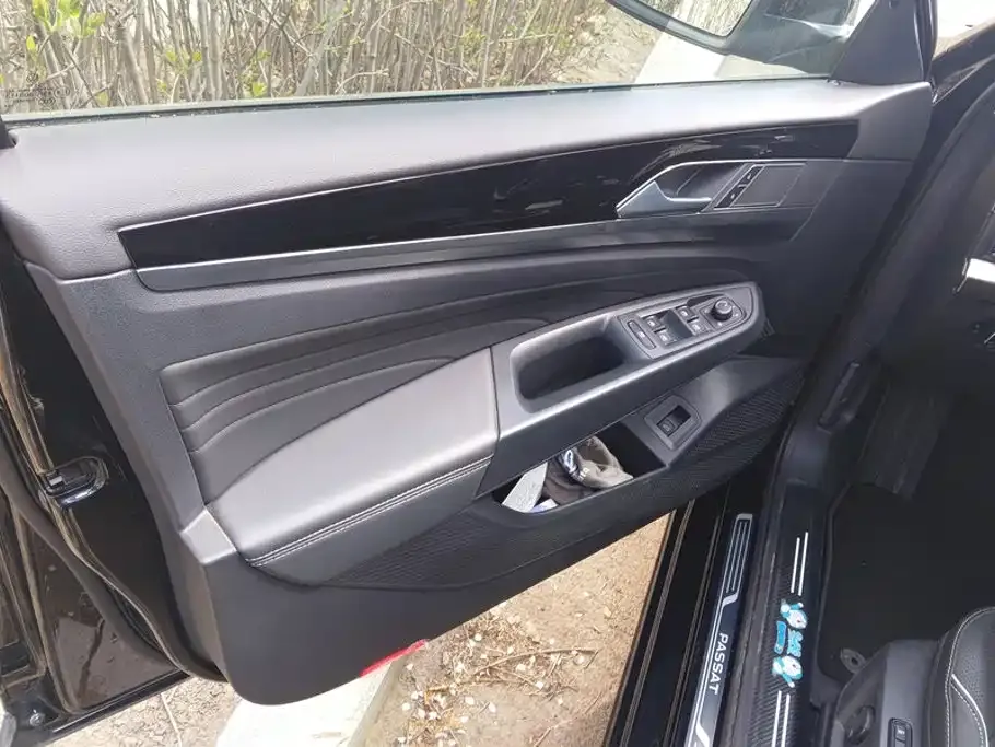 Volkswagen Passat — фото 4