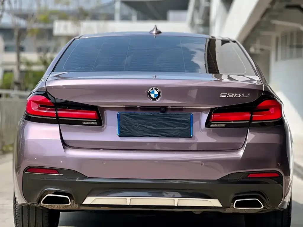 BMW 5 Series — фото 5