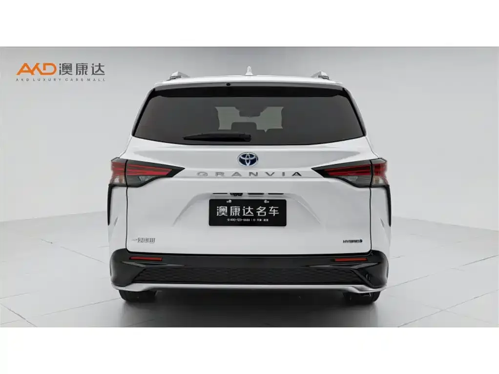 Toyota Granvia — фото 5
