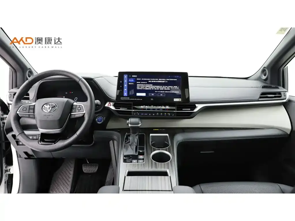 Toyota Granvia — фото 9