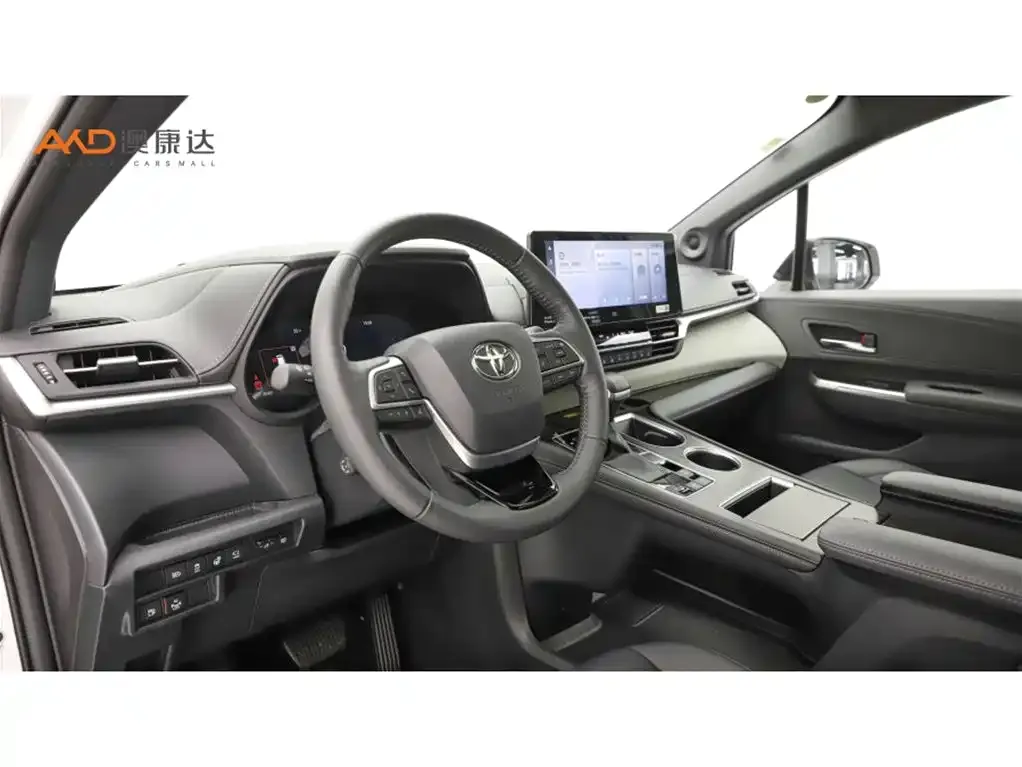 Toyota Granvia — фото 6