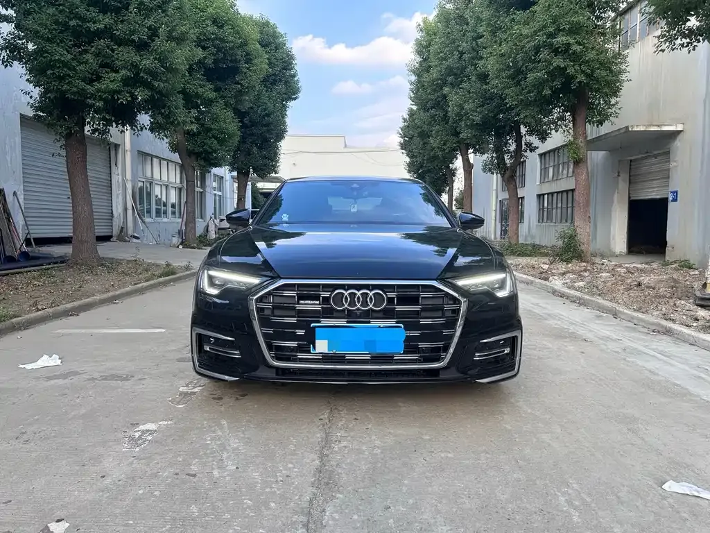 Audi A6L — фото 10