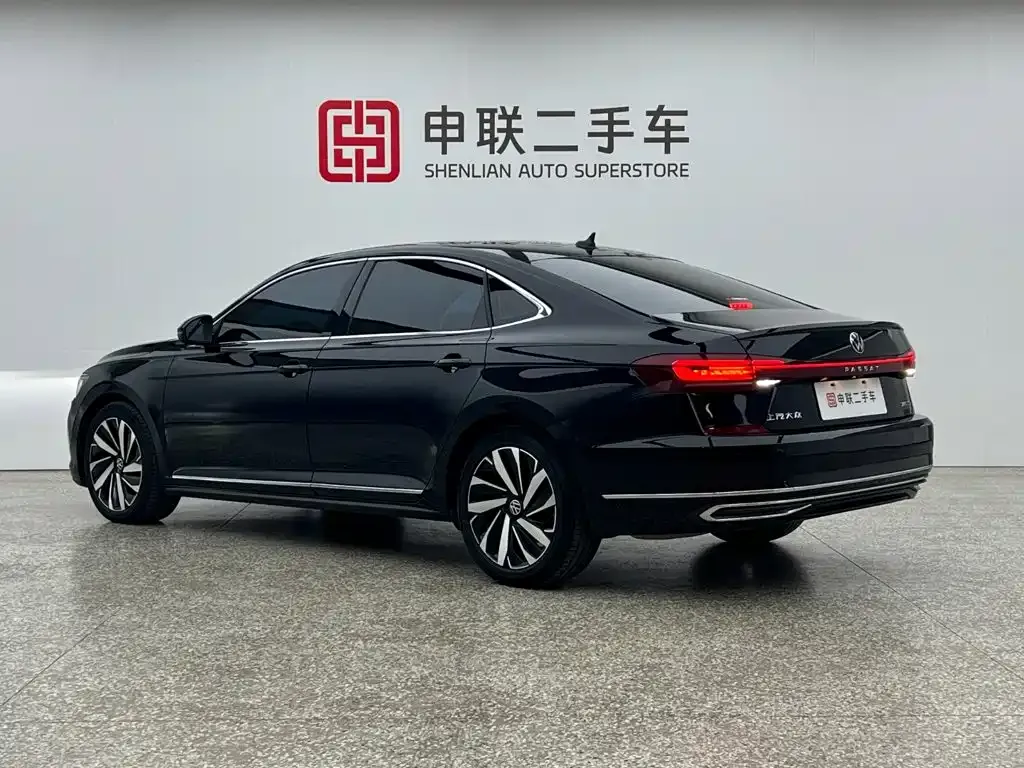 Volkswagen Passat — фото 6