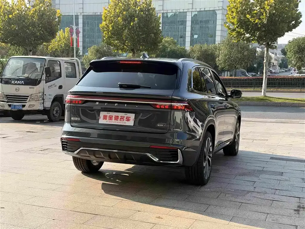 Geely Xingyue L — фото 9