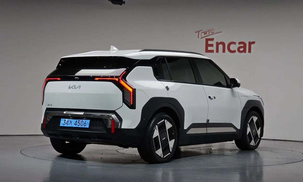 Kia EV3 — фото 2