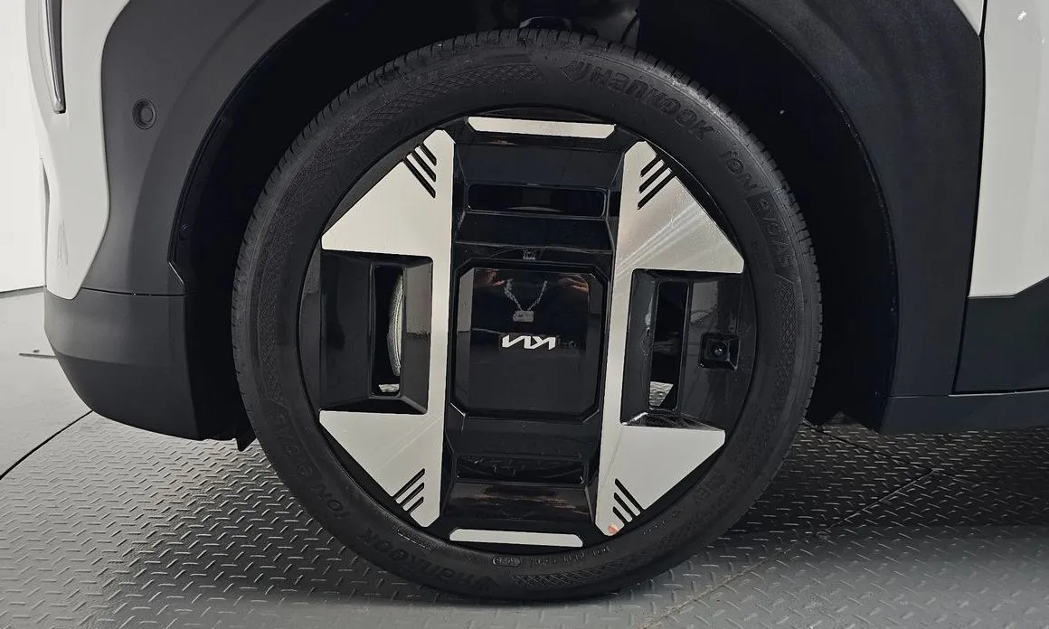 Kia EV3 — фото 6