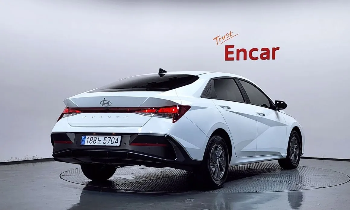 Hyundai AVANTE — фото 2