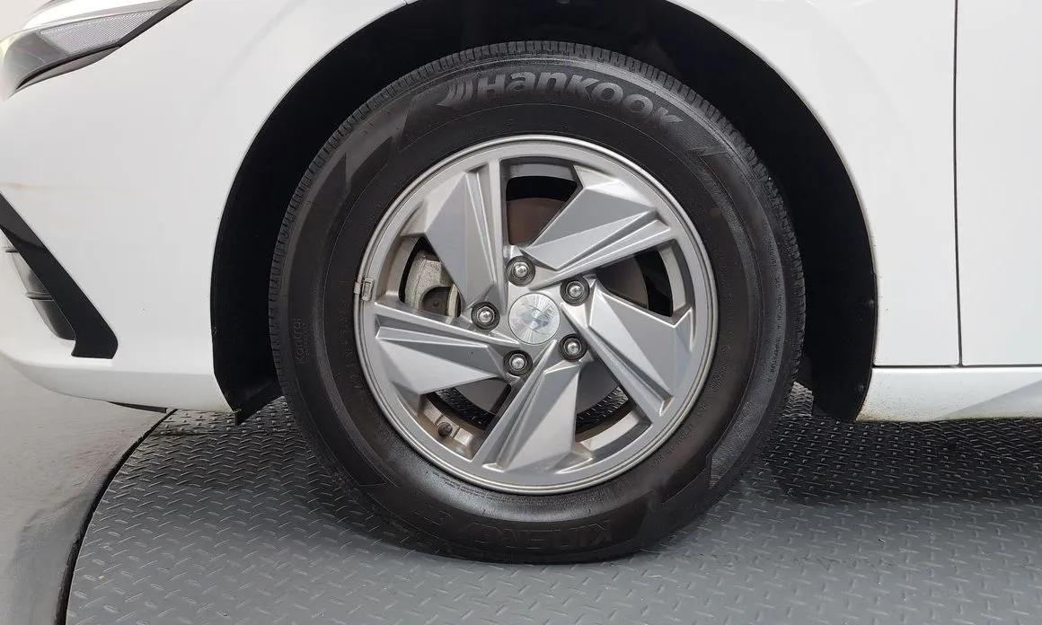 Hyundai AVANTE — фото 6