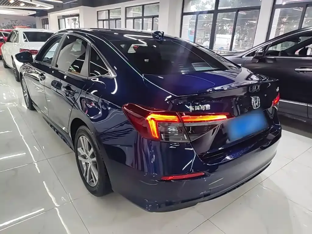 Honda Civic — фото 8