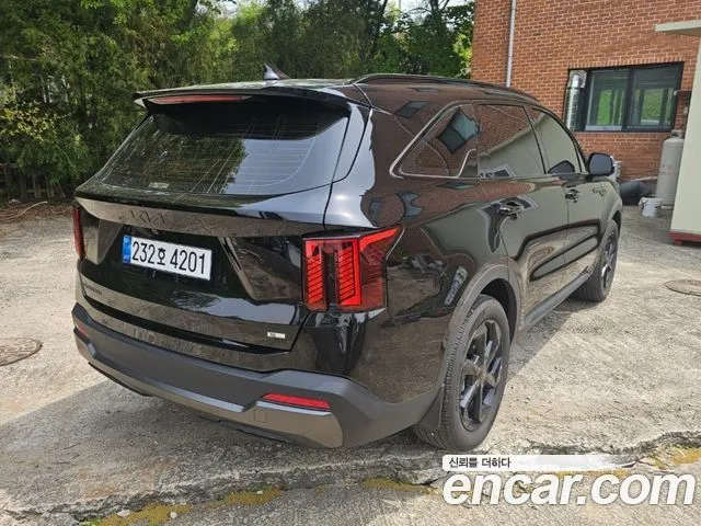 Kia Sorento — фото 7