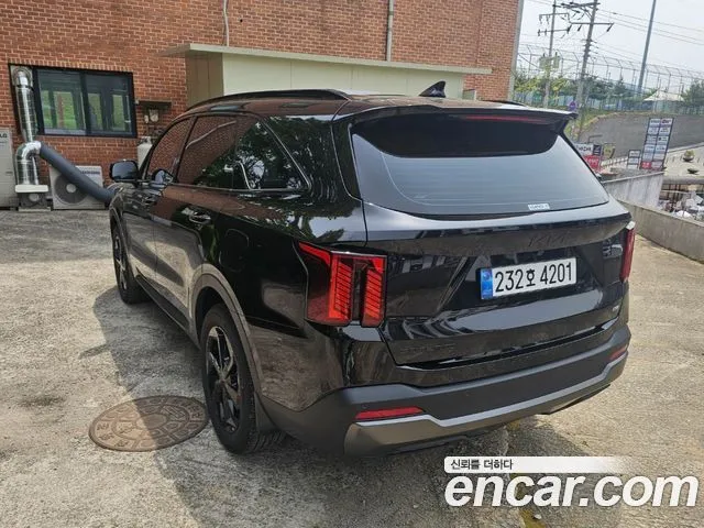 Kia Sorento — фото 8
