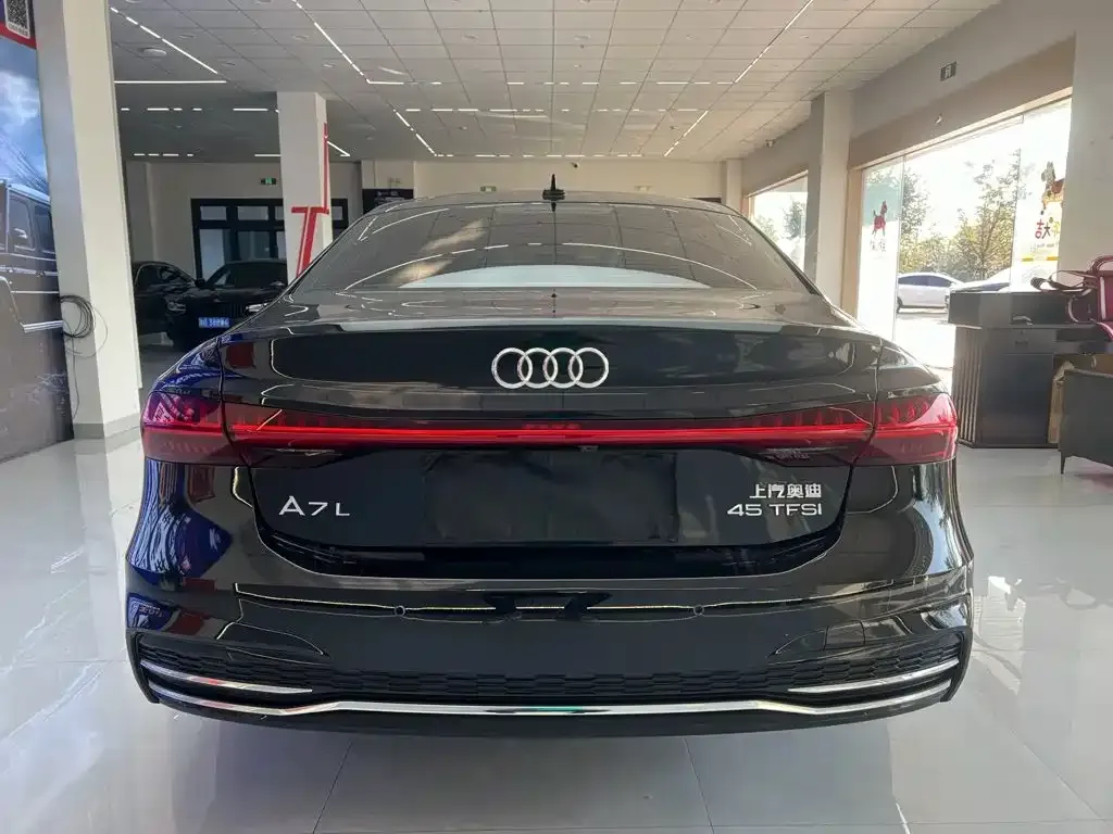 Audi A7L — фото 3