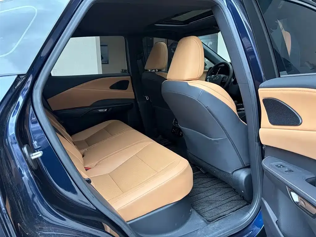 Lexus RX — фото 2