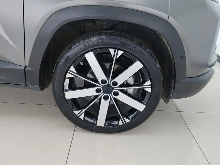 Geely Icon — фото 3