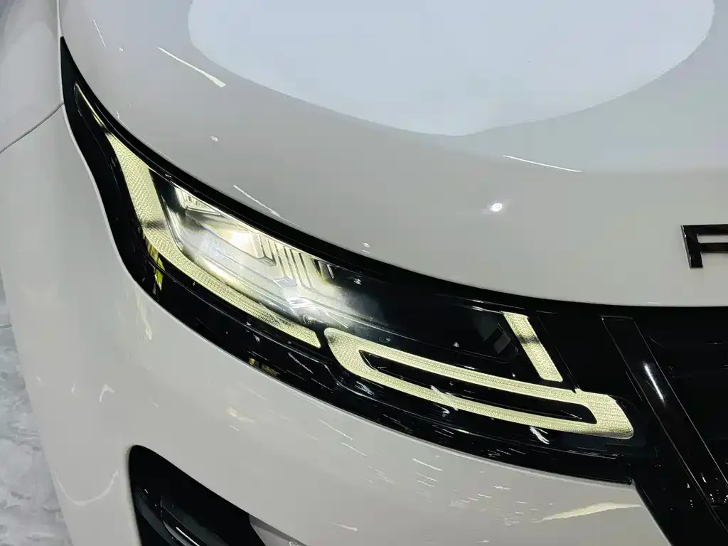 Land Rover Evoque — фото 2