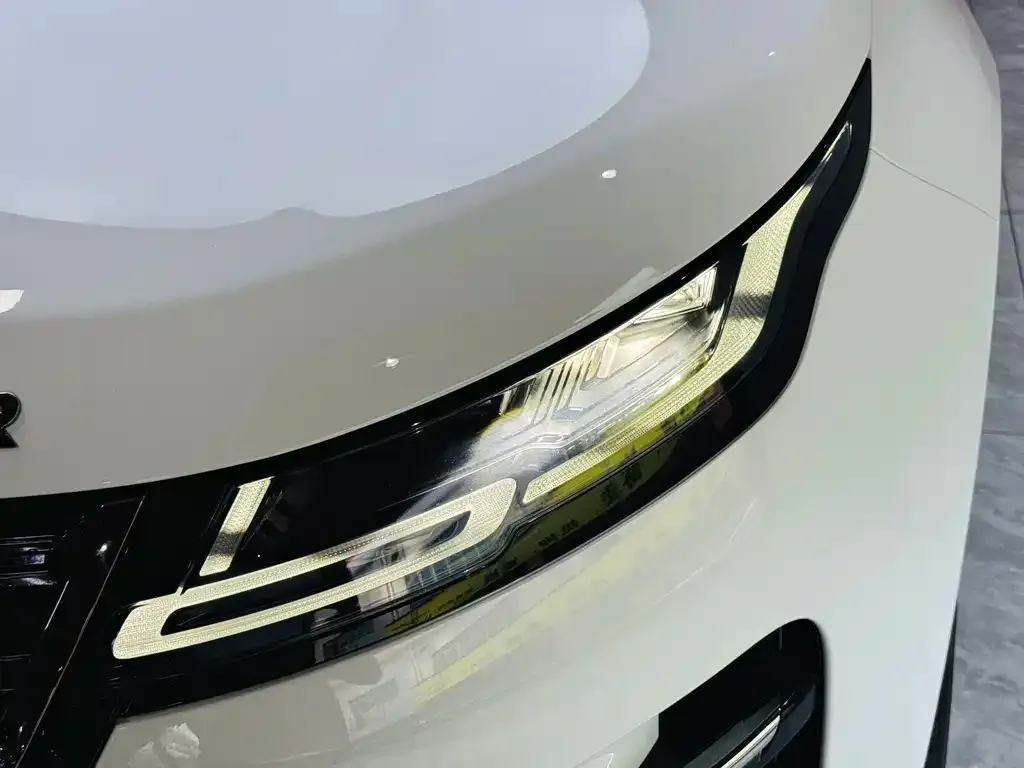 Land Rover Evoque — фото 9
