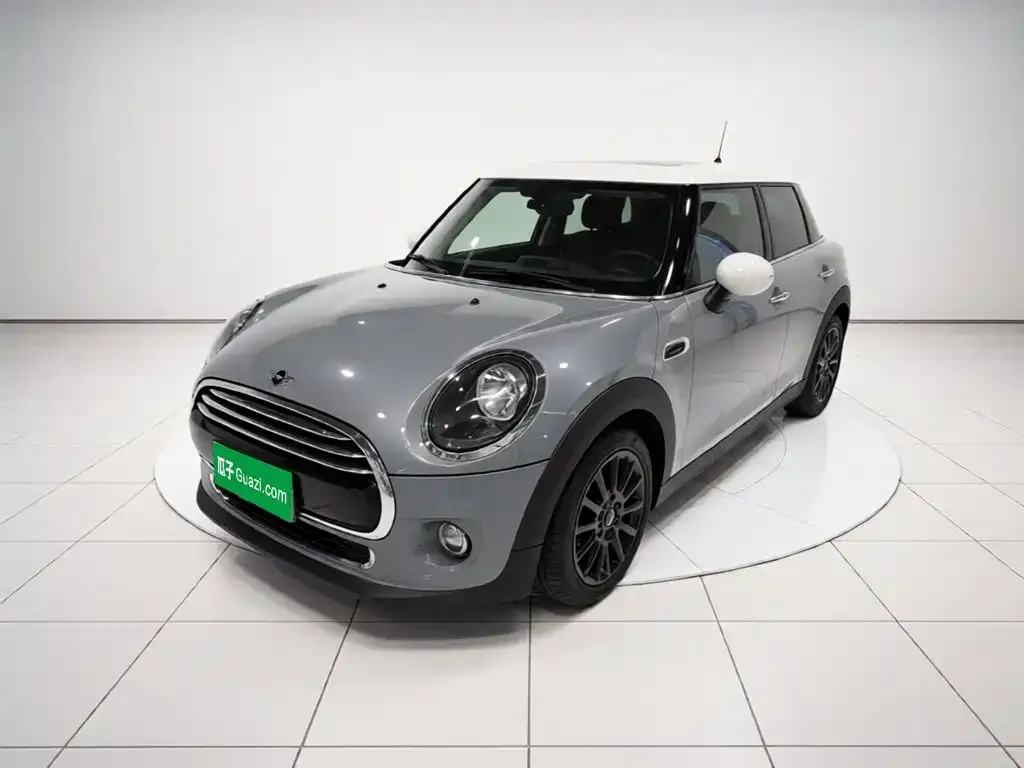 MINI Cooper (3-door) — фото 1