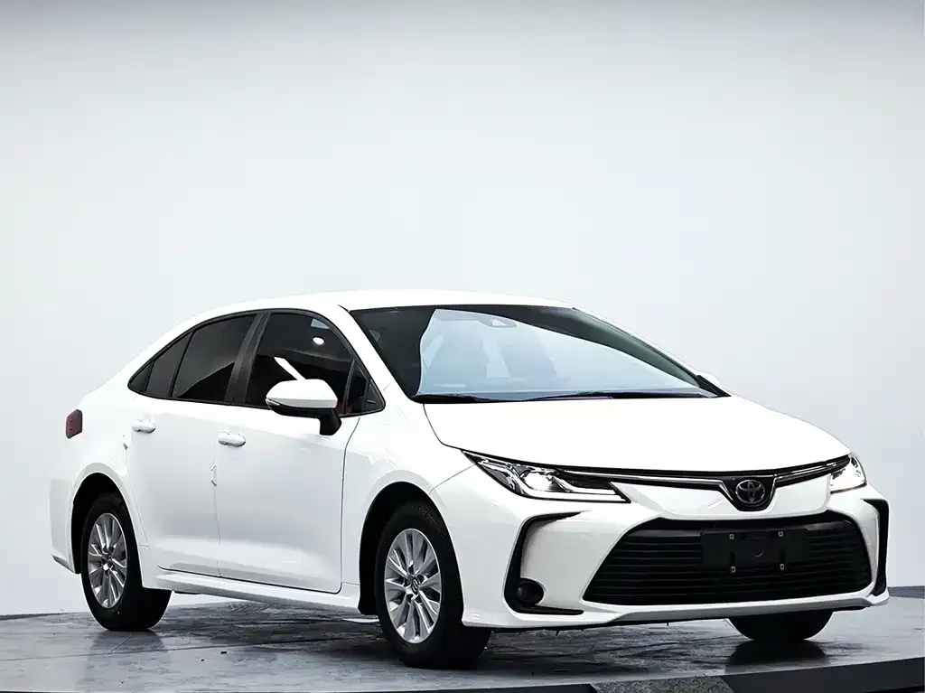 Toyota Corolla — фото 8