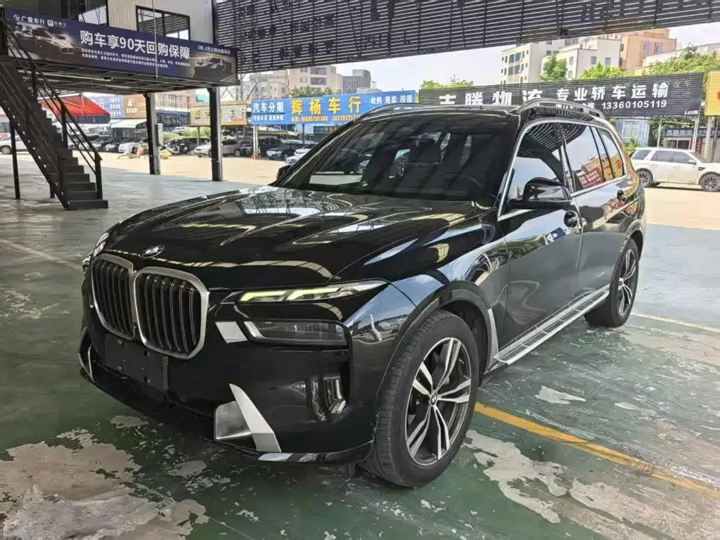 BMW X7 — фото 1