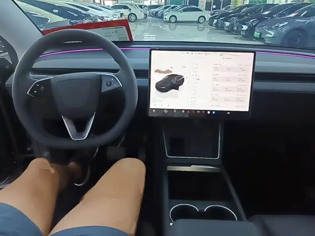 Tesla Model Y — фото 3