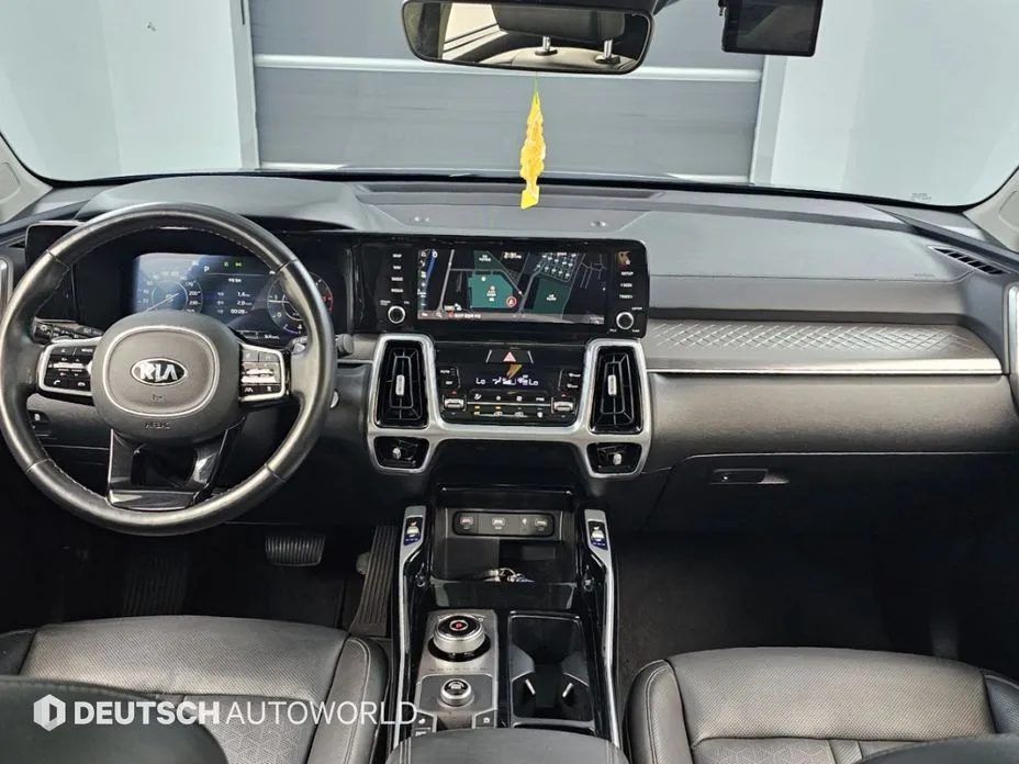 Kia Sorento — фото 9