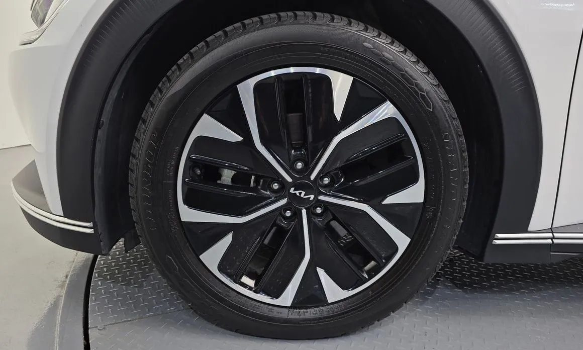 Kia EV6 — фото 4