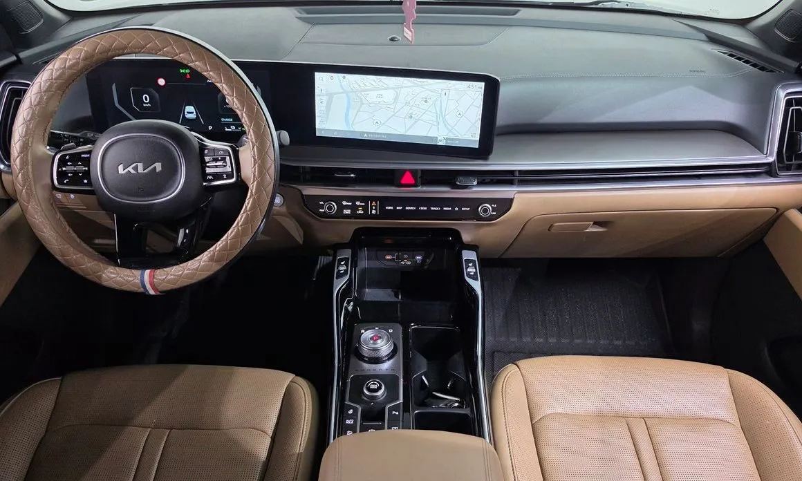 Kia Sorento — фото 9