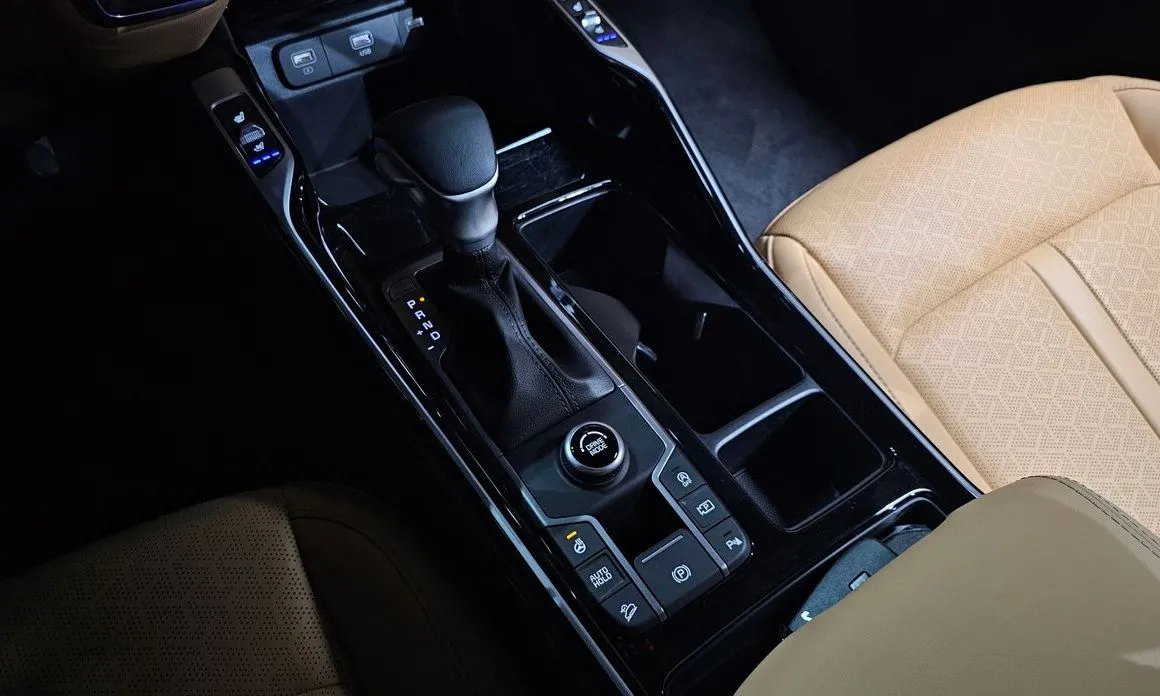 Kia Sorento — фото 7