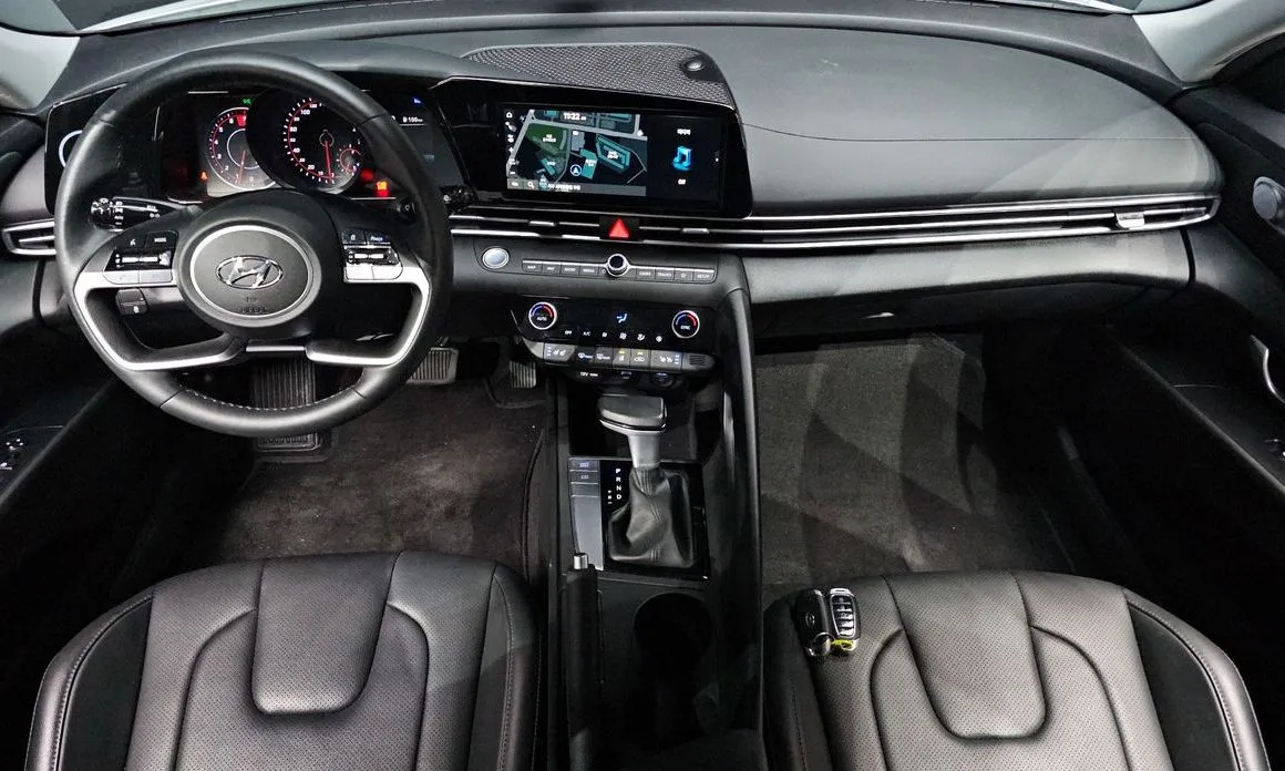Hyundai AVANTE — фото 8
