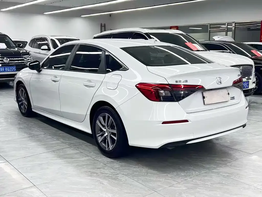Honda Civic — фото 2