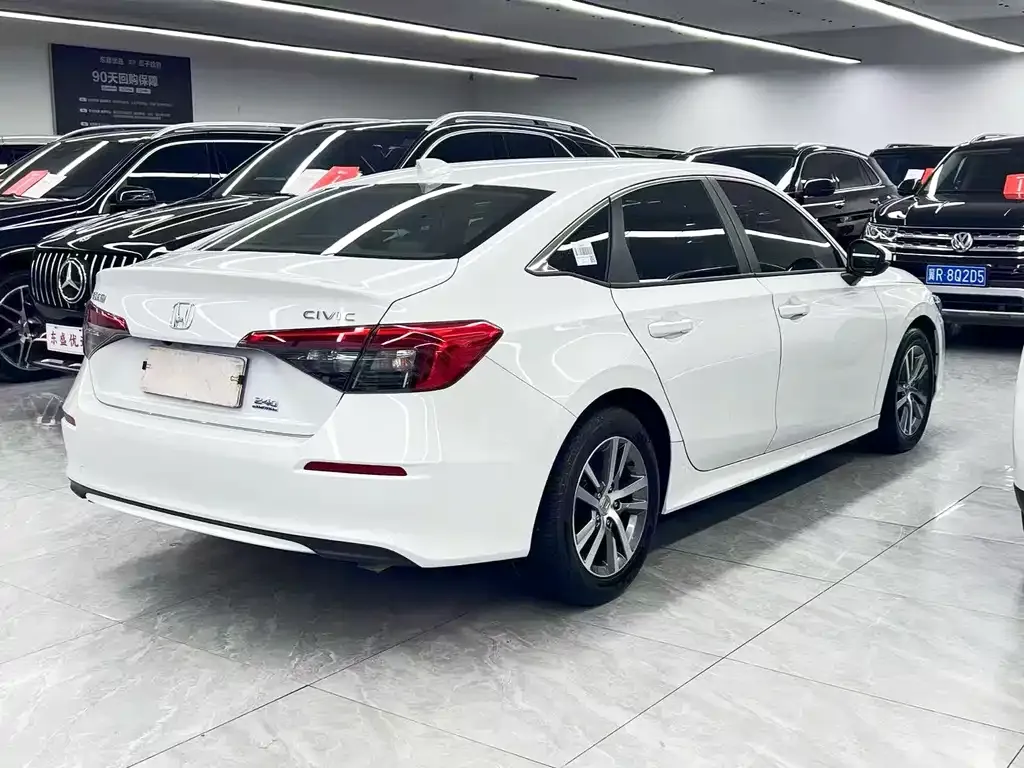 Honda Civic — фото 8