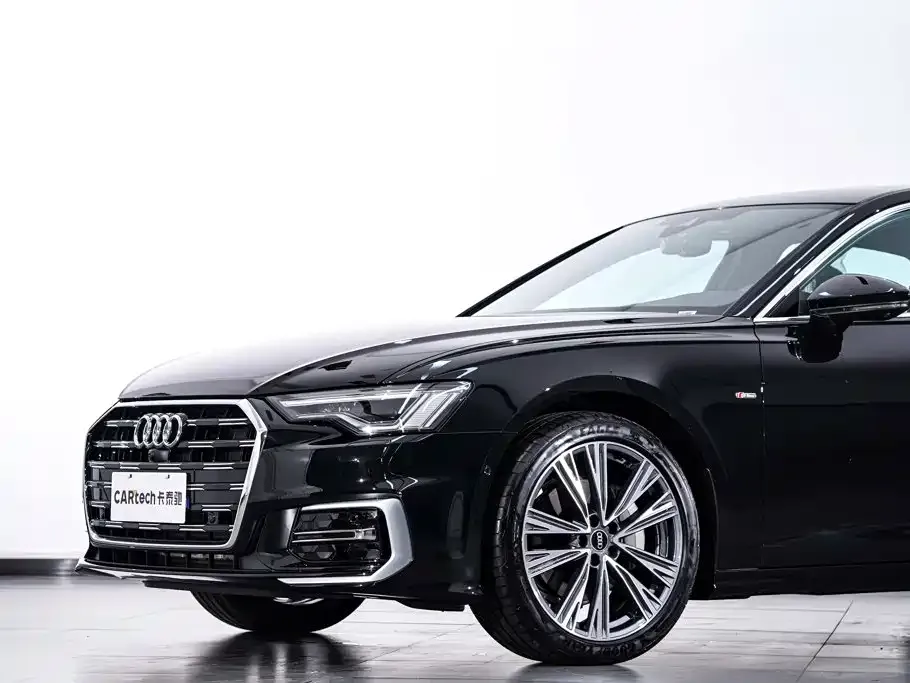 Audi A6L — фото 8
